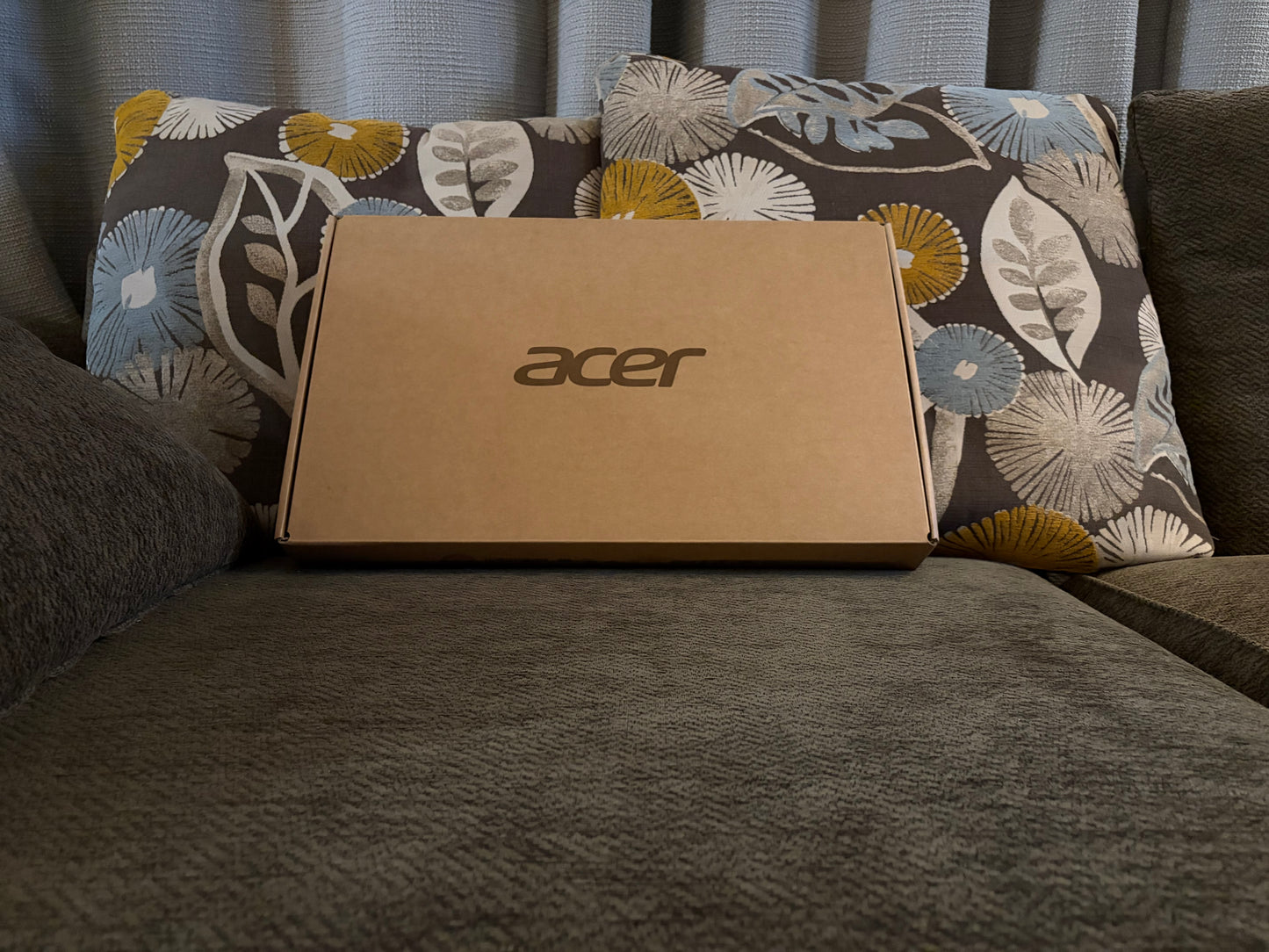 Acer Extensa 15- I7 13620H, 16GB DDR5, 512GB M.2 SSD and 15.6 Inch Display