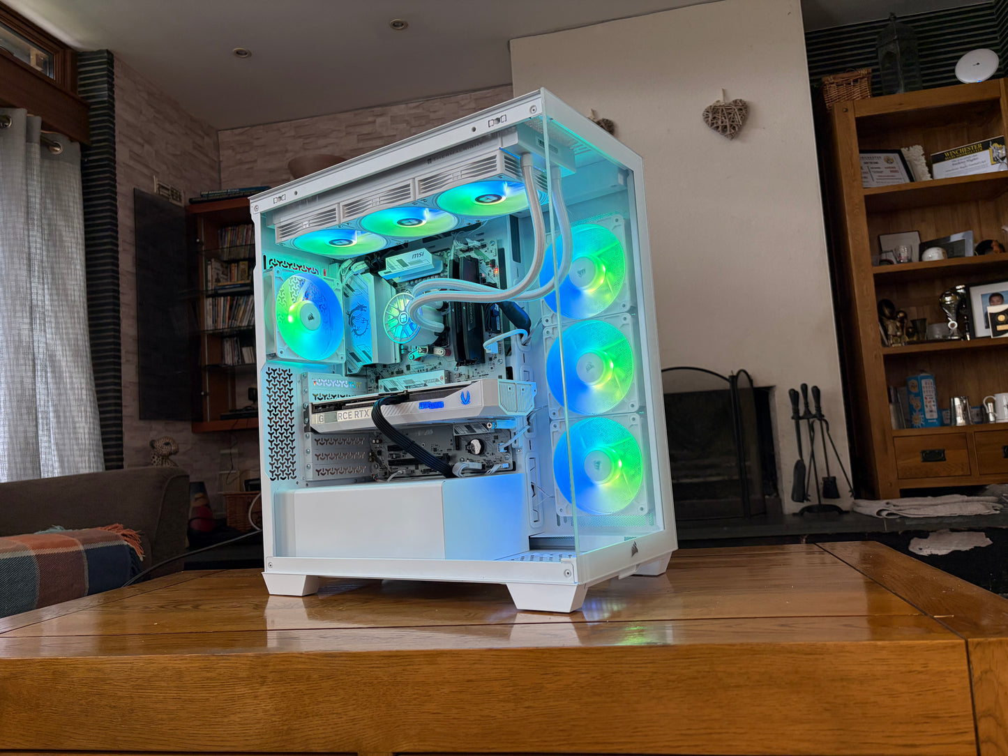 High End Gaming Pc- Rtx 5070 12GB, Ryzen 7 9800X3D, 32GB DDR5, 2TB M.2 SSD